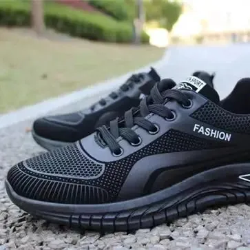 2 high quality sneaker fashion style shoes anti slip men