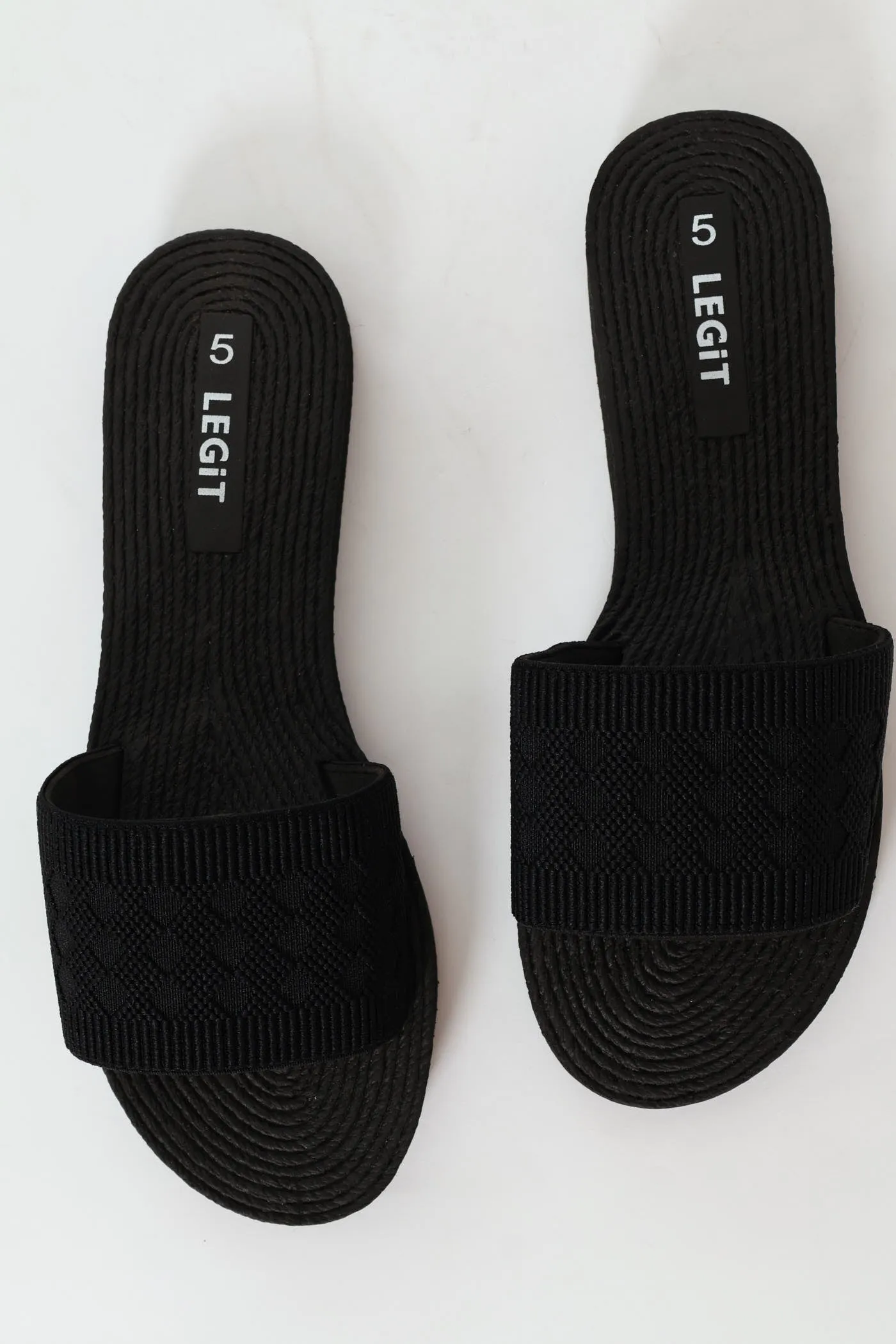 Flat Rope One Strap Knitted Pattern Sandal - Black