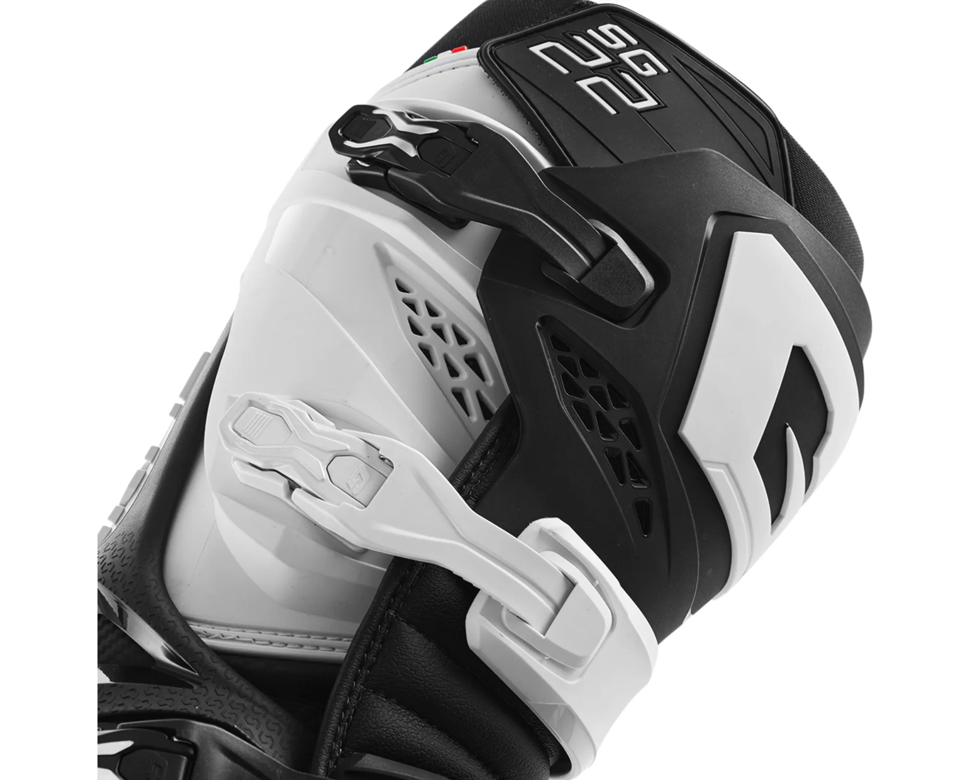 GAERNE SG-22 BLACK/WHITE BOOTS