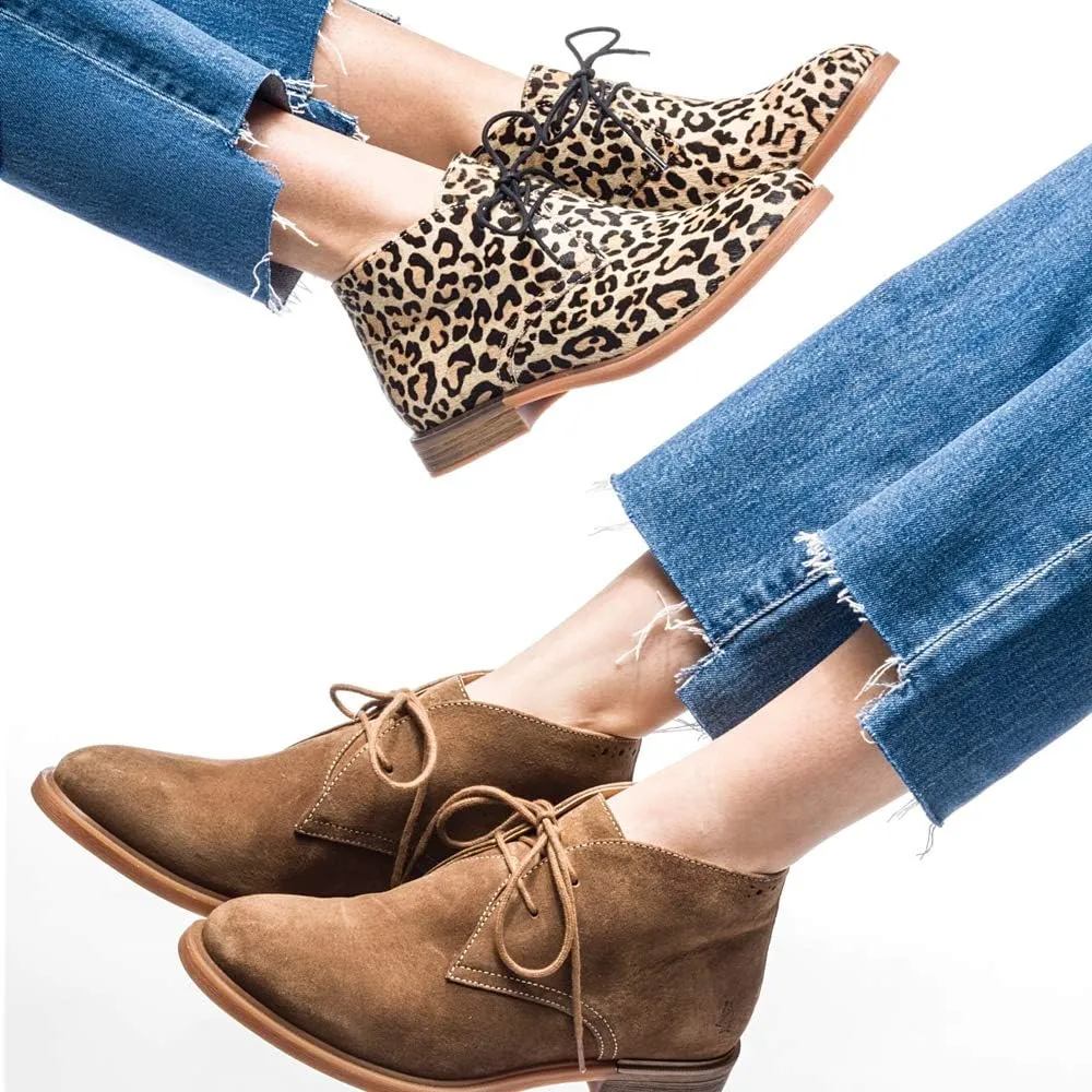 Hush Puppies Women's Bailey Chukka Ankle Boot