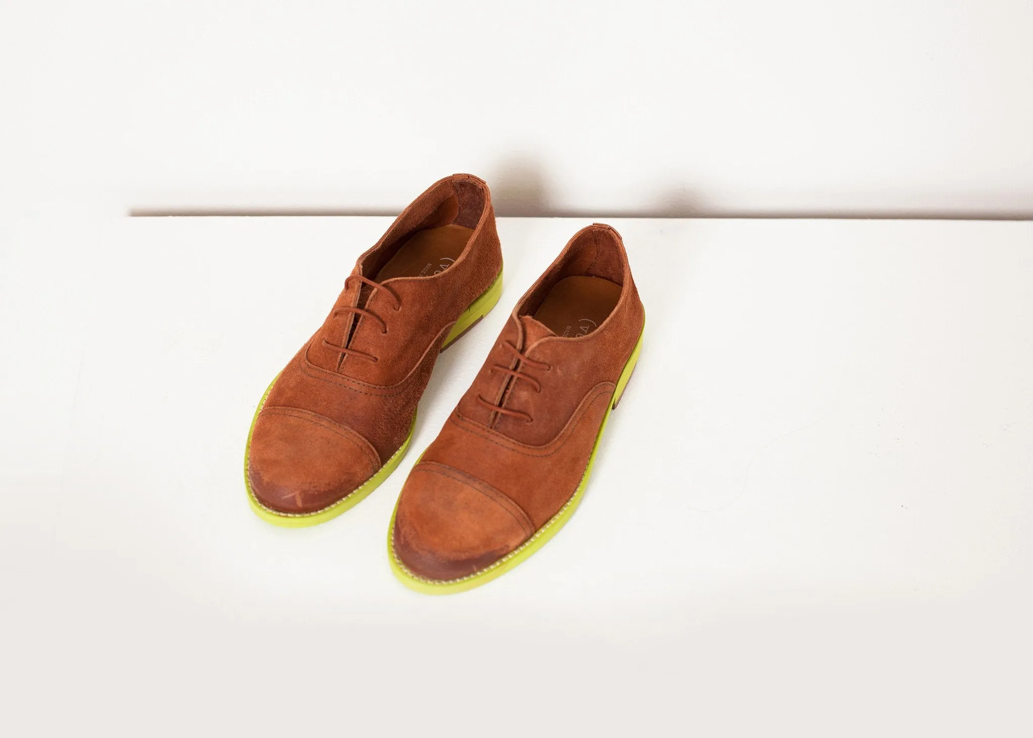 in Oxford Automation-ready High-quality Natural/Lime Suede