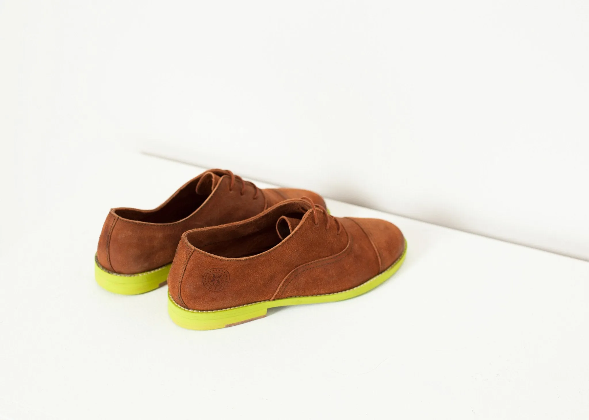 in Oxford Automation-ready High-quality Natural/Lime Suede