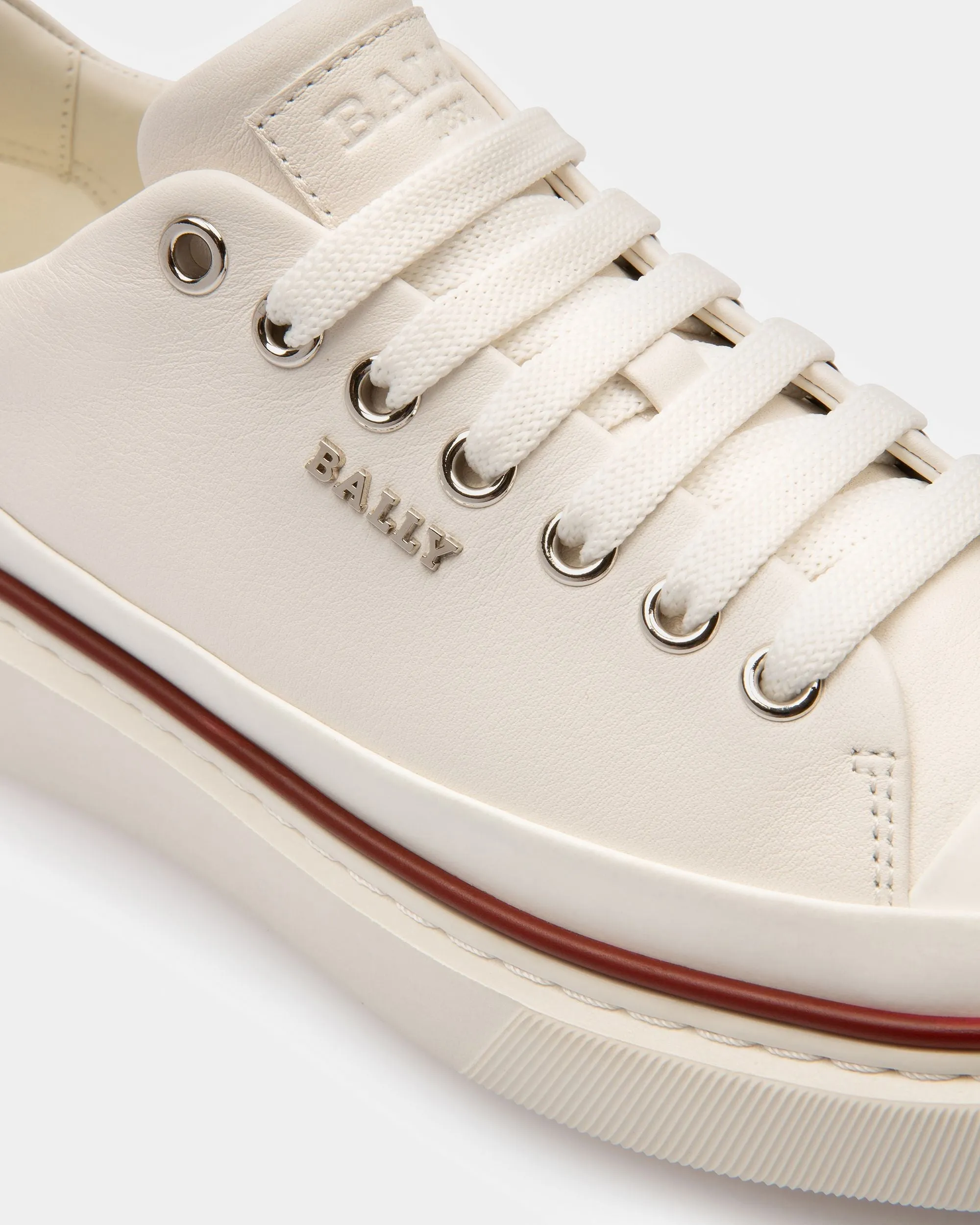 Maily Leather Sneakers In White