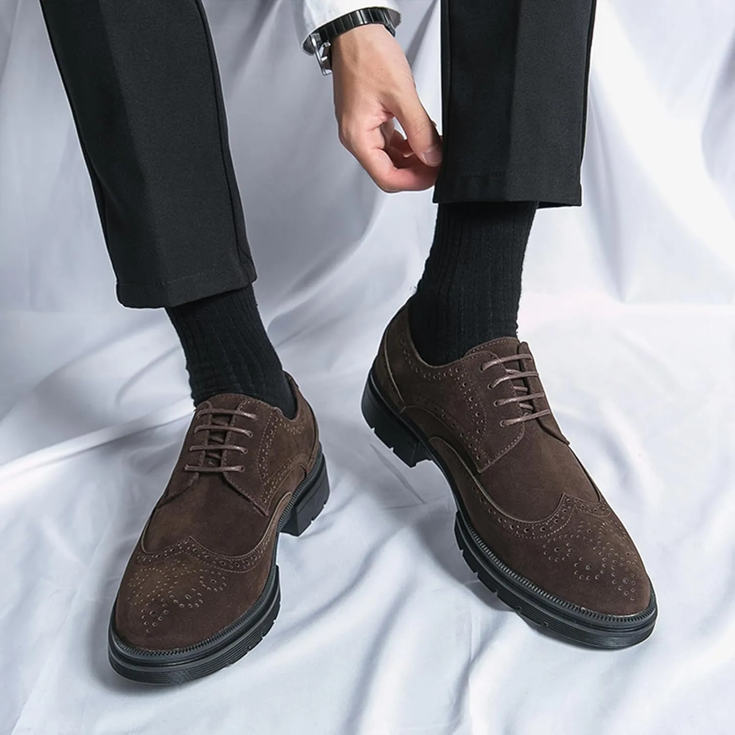 Men's Suede Lace Up Wingtip Oxford Shoes Classic Brogues Business Dress Shoes Fashion Comfortable Platform Derby Formal Shoes