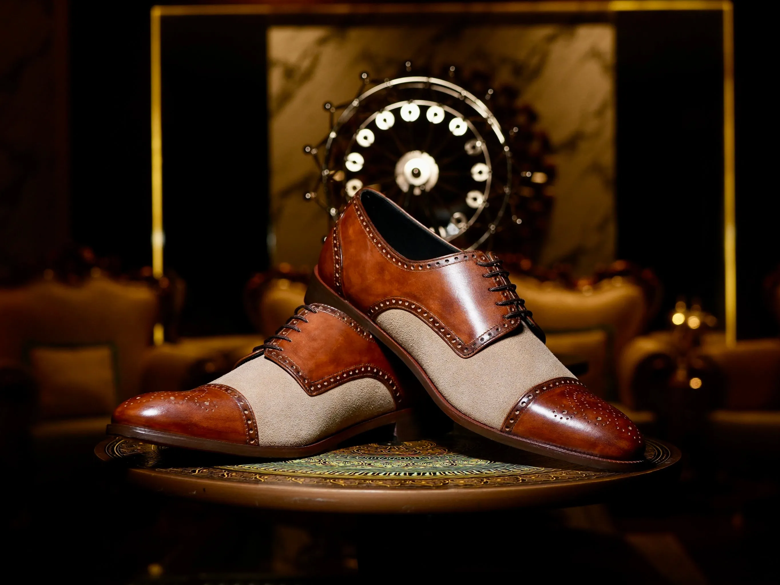 Noble garnet Oxford: Two-Tone Suede & Leather Cap-Toe Shoes
