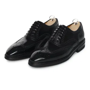"Libertino" Six-Eyelet Leather Oxford Shoes with Hand-Punched Details and Medallion in Black