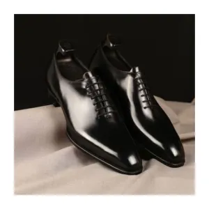 Sleek Black Leather Oxford Shoes Timeless Elegance Meets Modern Design for the Discerning Gentleman