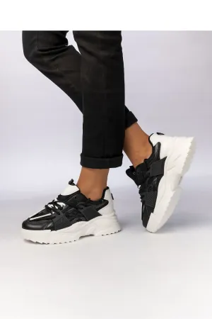 Sport Shoes Inello