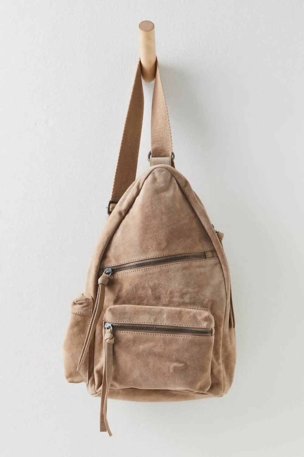 Women's Oxford Suede Sling Bag In Mushroom