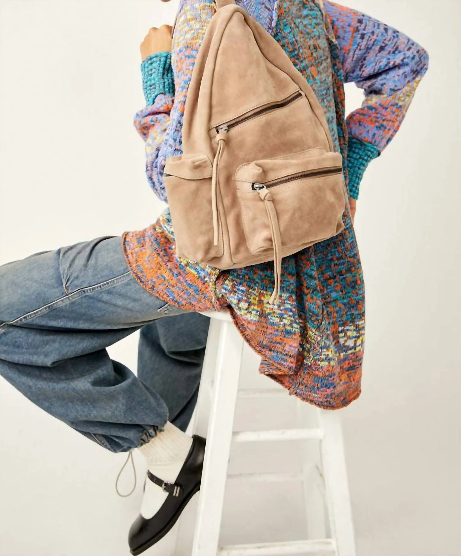 Women's Oxford Suede Sling Bag In Mushroom