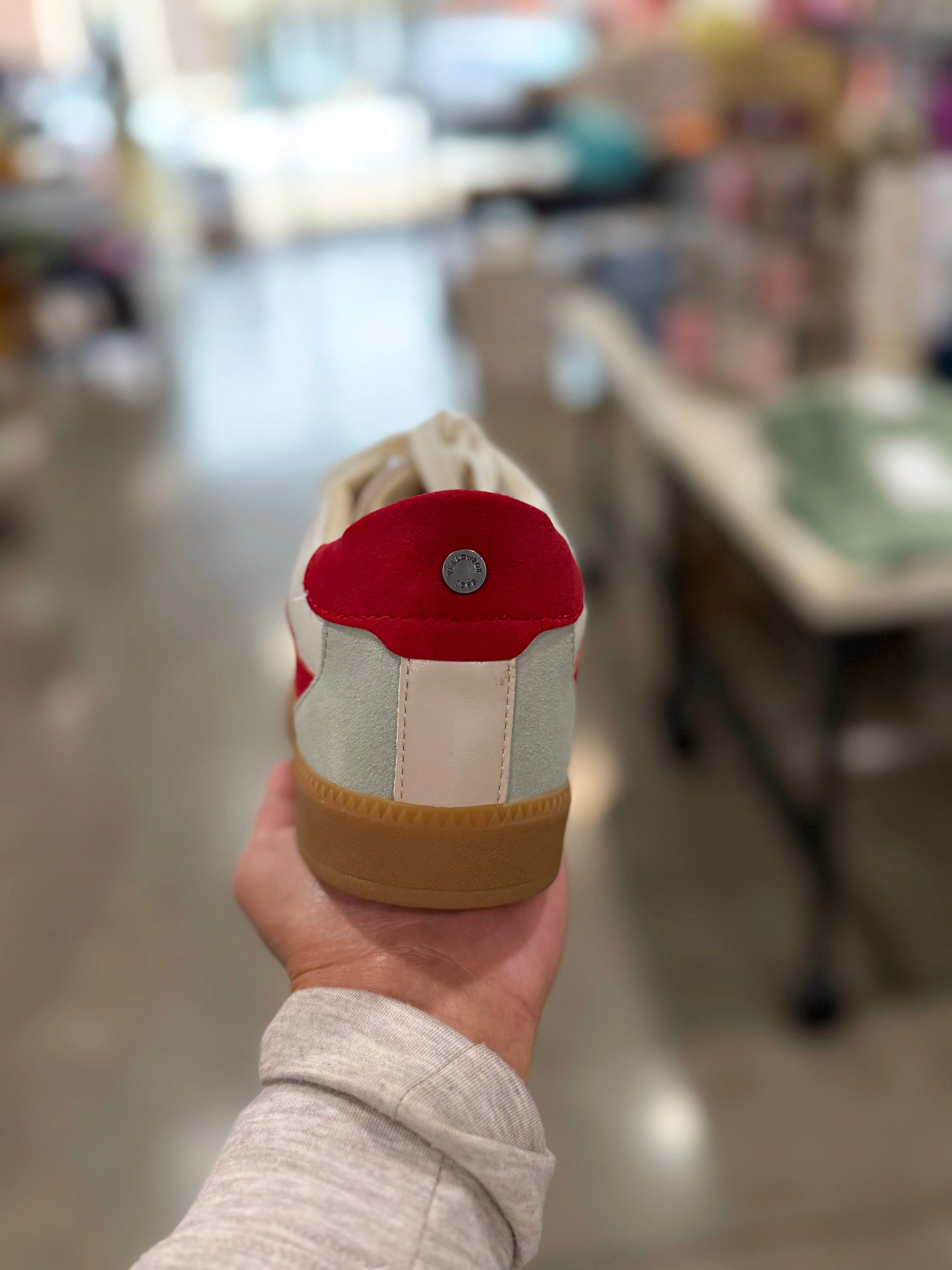 Zeldie Sneaker