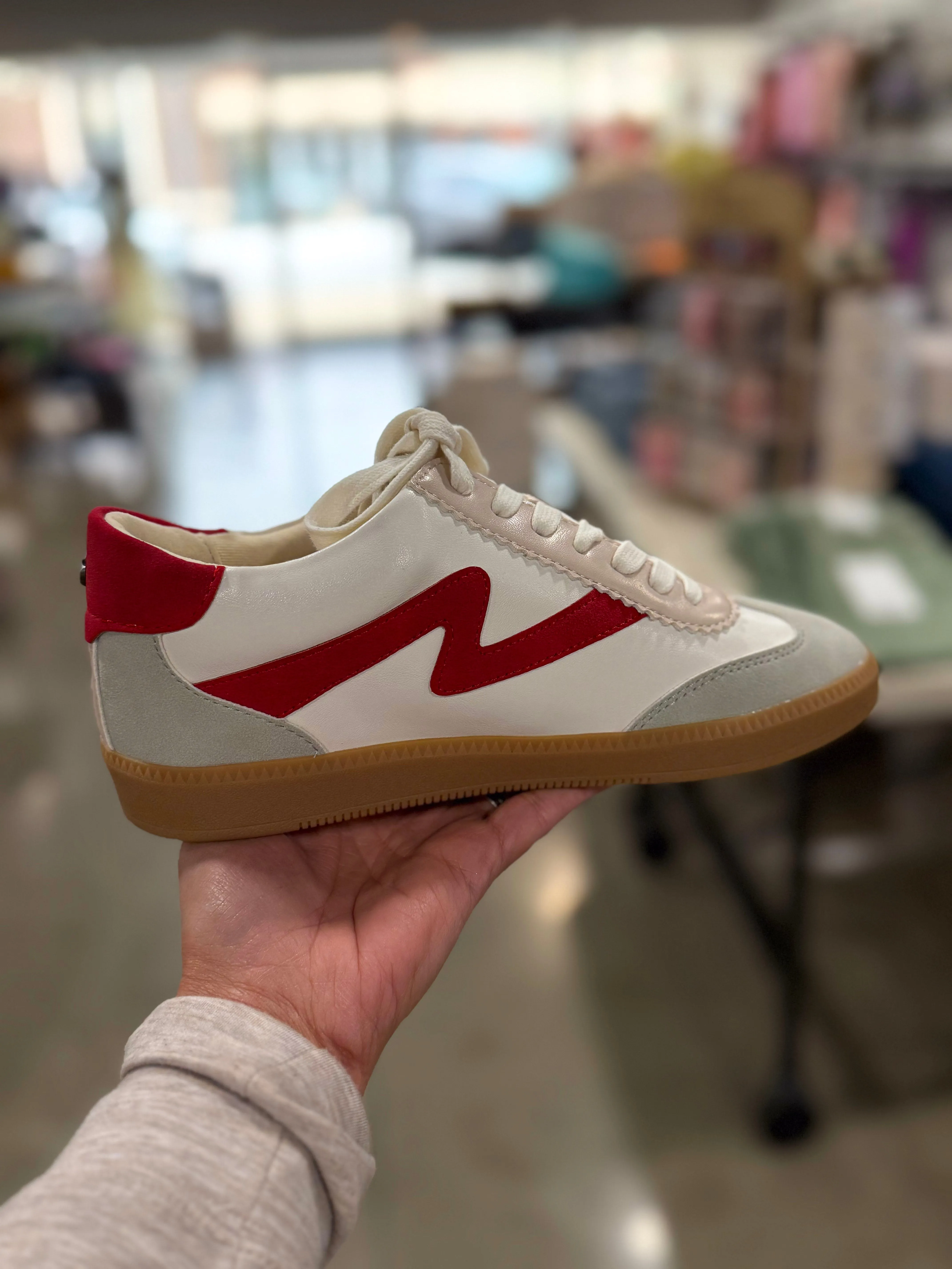 Zeldie Sneaker